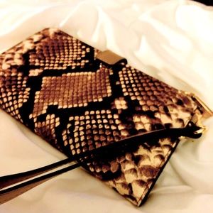 MICHAEL KORS JET SET WRISTLET NATURAL NWT